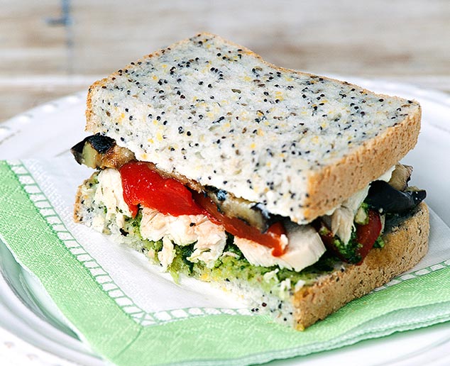 gluten-free-chicken-sandwich